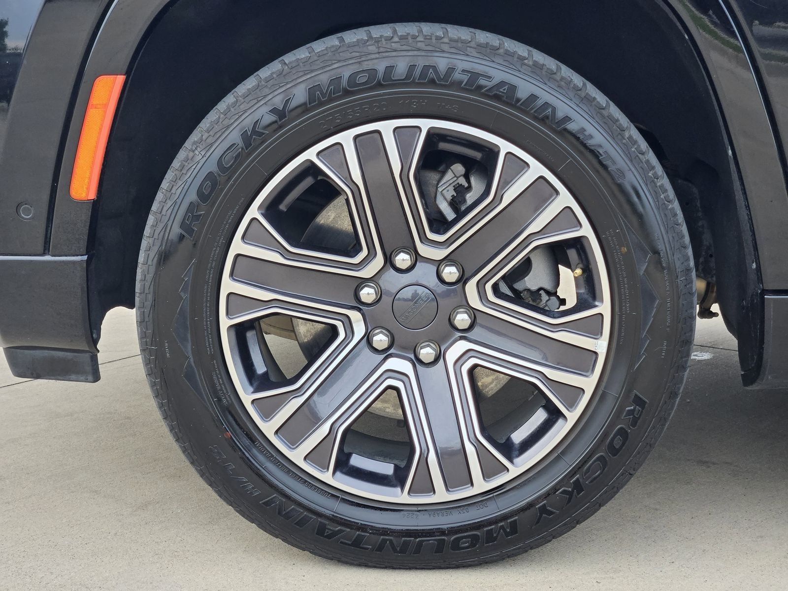 2024 Jeep Wagoneer Series II 4x2
