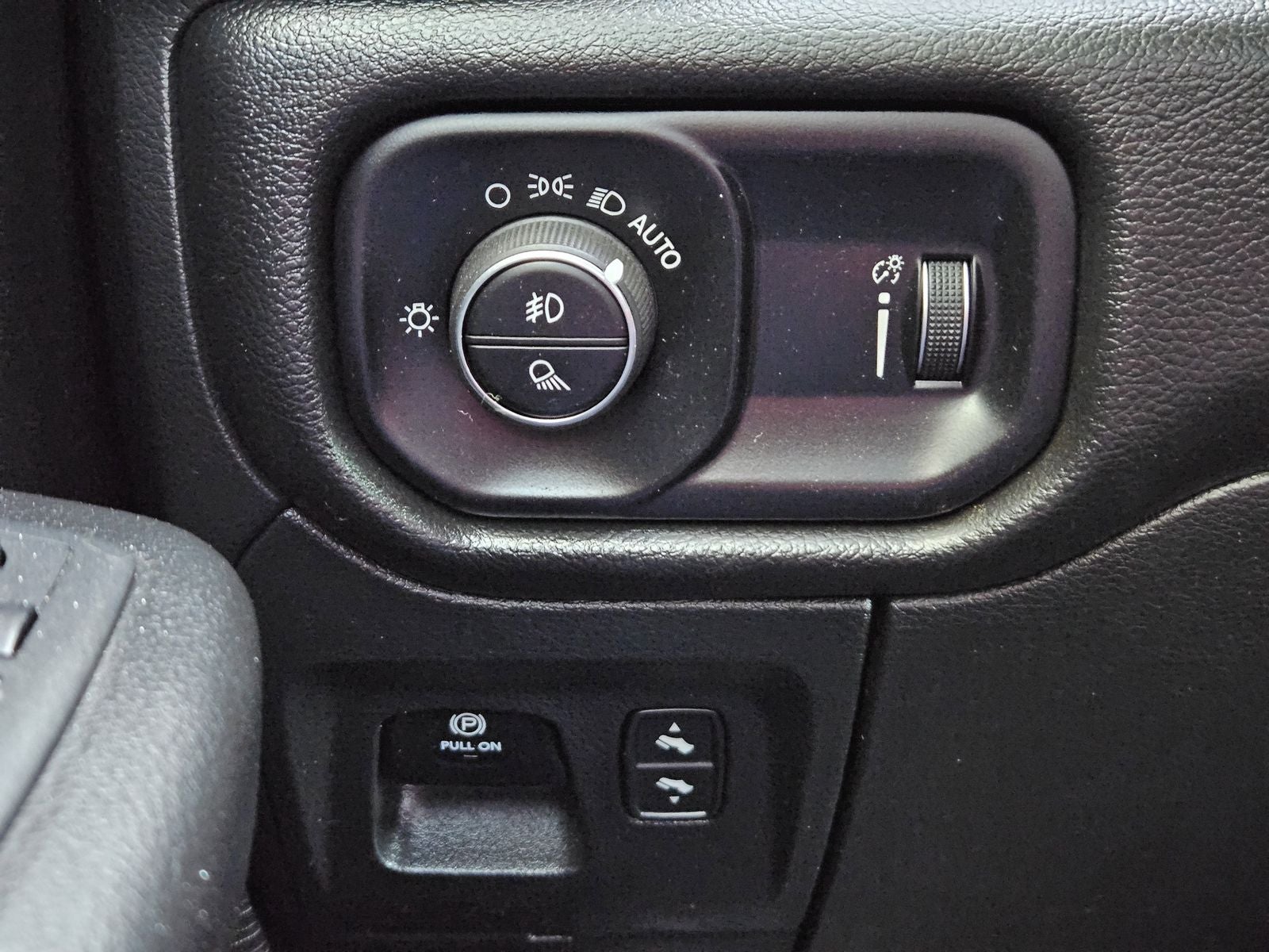 2023 RAM Ram 1500 Lone Star Crew Cab 4x4 5'7' Box