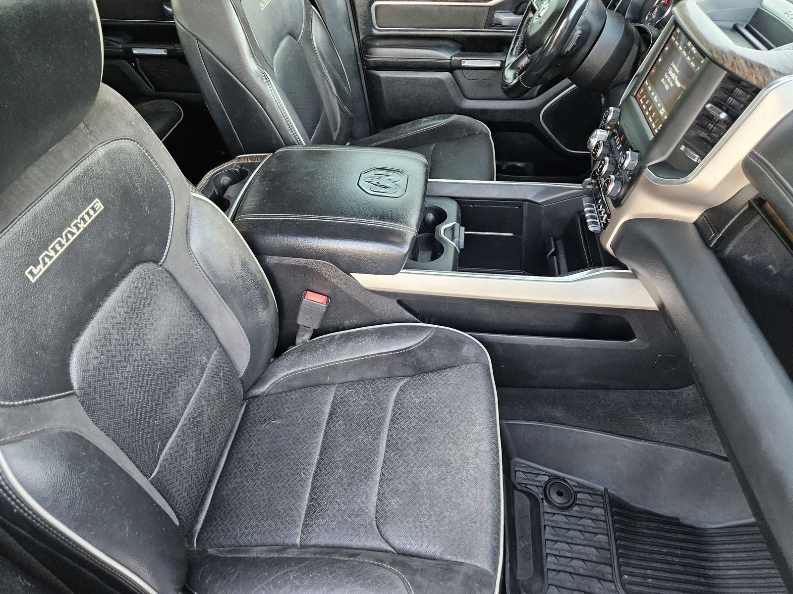 2020 RAM Ram 1500 Laramie Crew Cab 4x4 5'7' Box