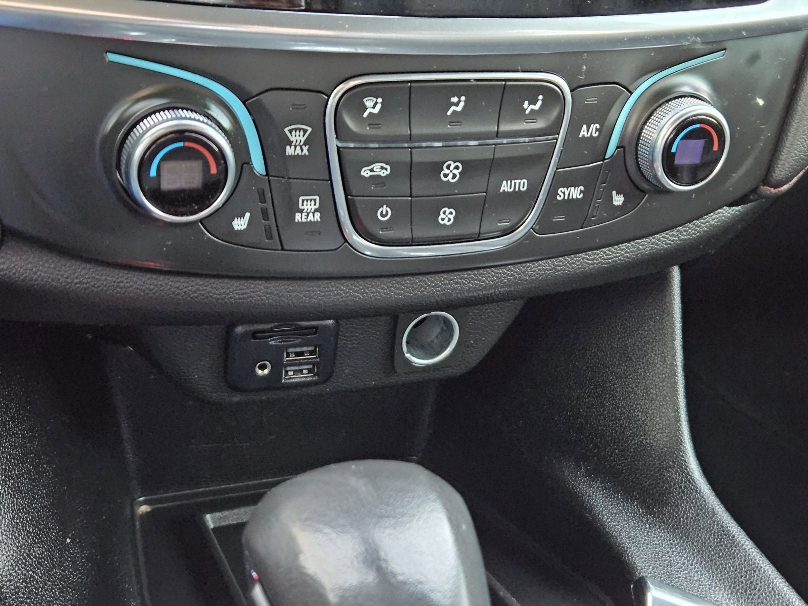 2023 Chevrolet Traverse FWD RS