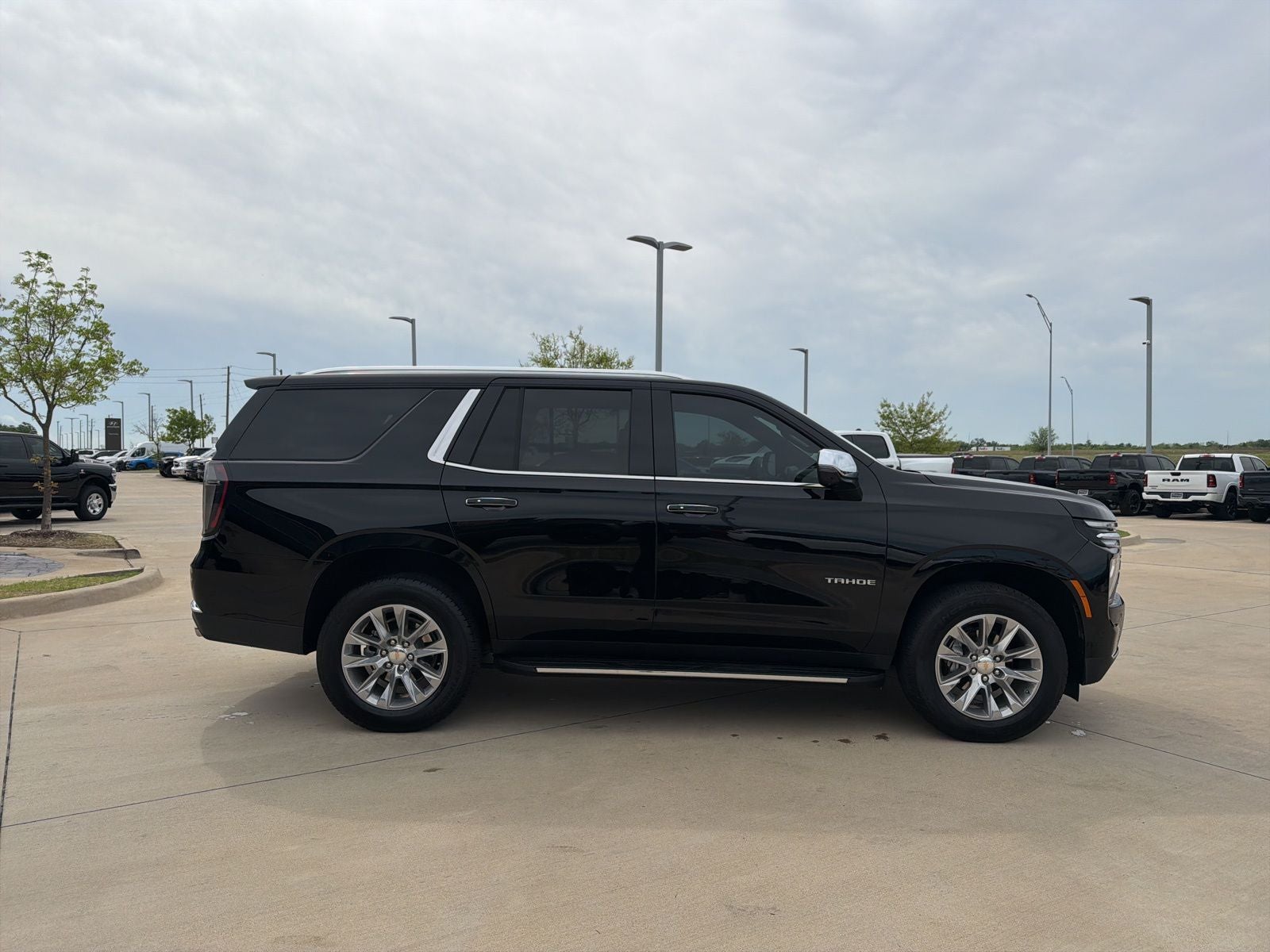 2025 Chevrolet Tahoe 2WD Premier