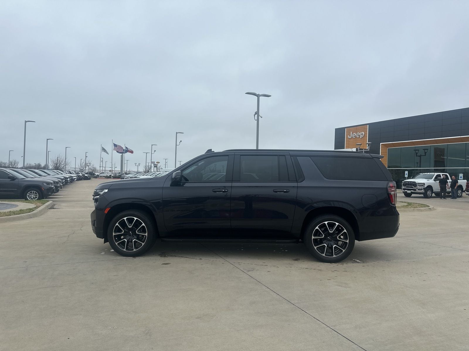 2024 Chevrolet Suburban 2WD RST