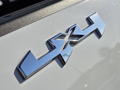 2024 GMC Sierra 2500HD 4WD Crew Cab Standard Bed SLT