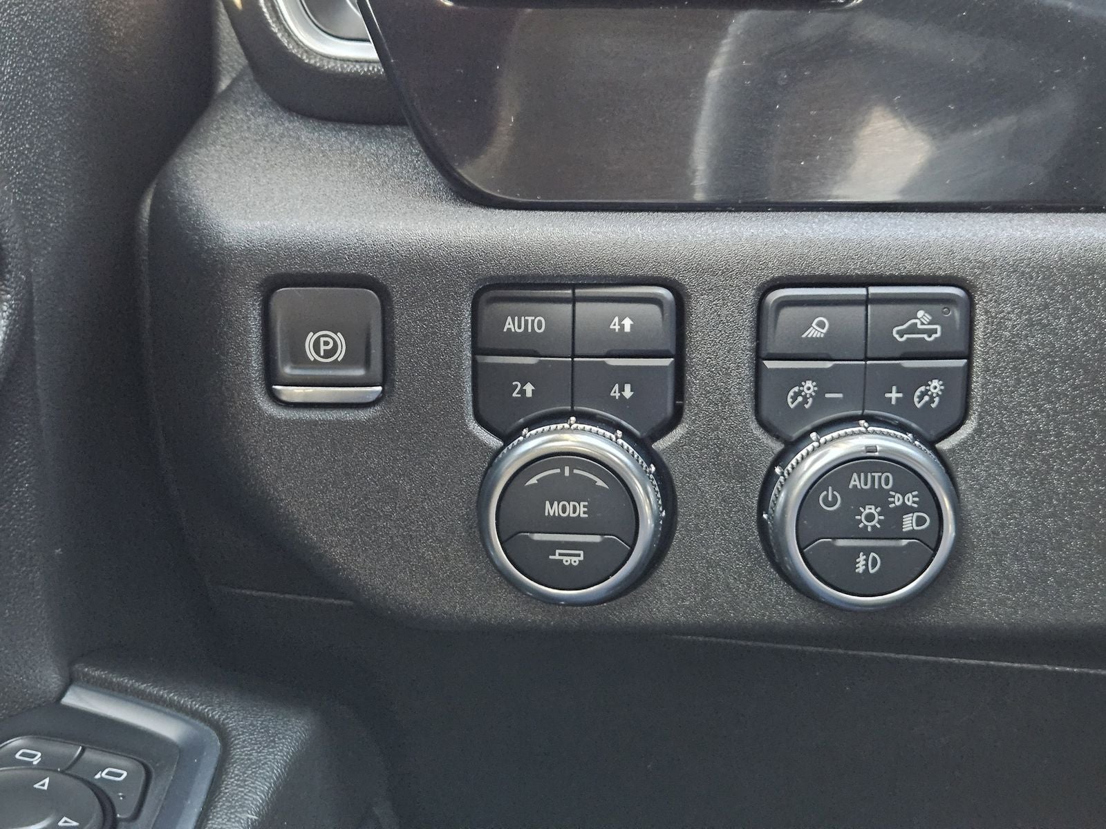 2024 GMC Sierra 2500HD 4WD Crew Cab Standard Bed SLT