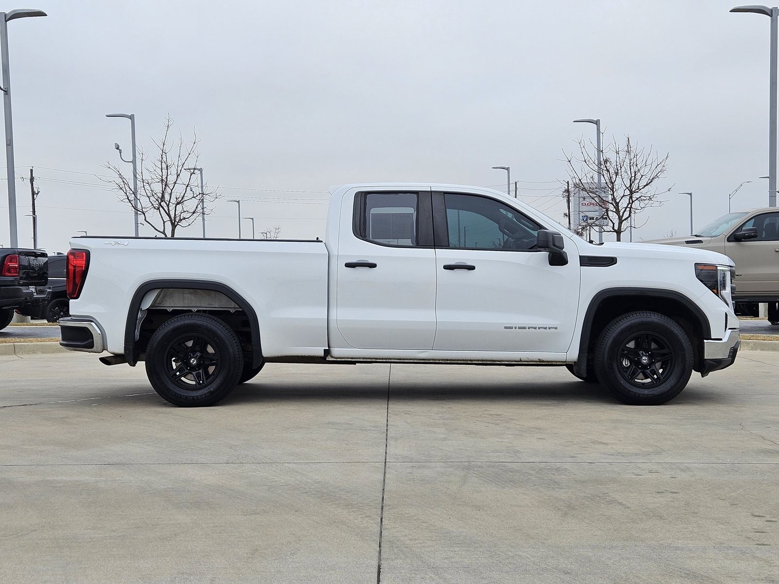 2023 GMC Sierra 1500 4WD Double Cab Standard Box Pro