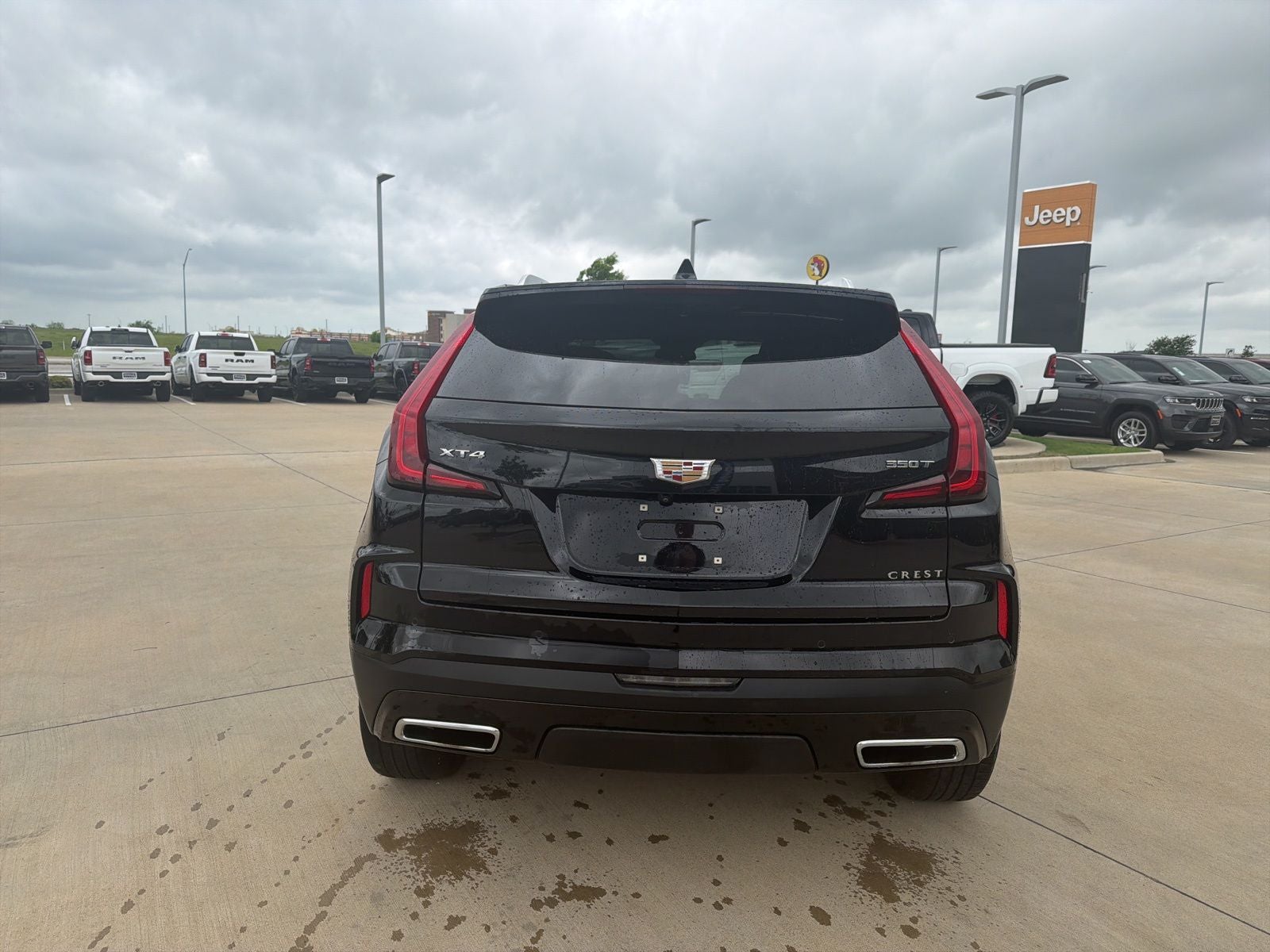 2024 Cadillac XT4 FWD Premium Luxury