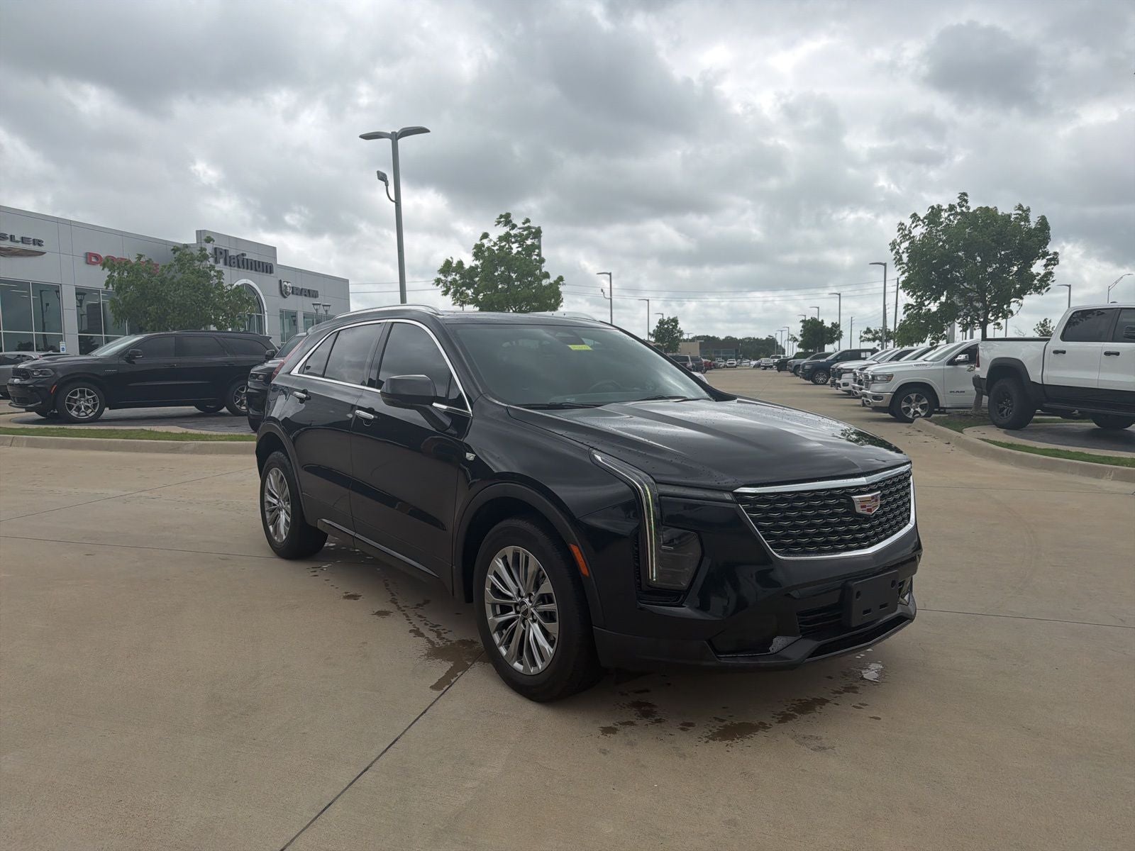 2024 Cadillac XT4 FWD Premium Luxury