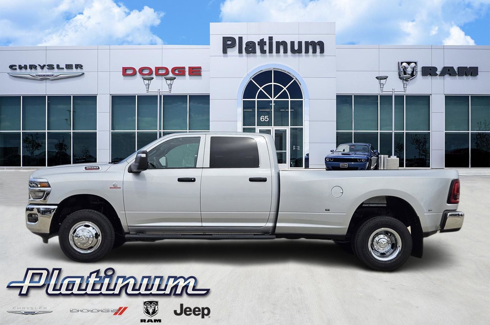 2026 RAM Ram 3500 Tradesman Crew Cab 4x4 8' Box