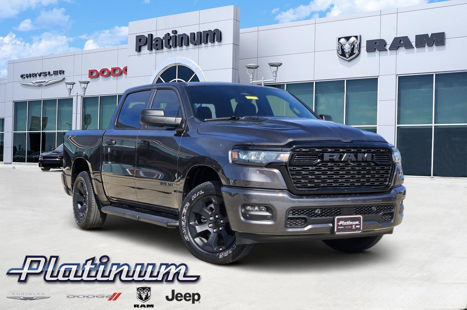 2026 RAM Ram 1500 Express Crew Cab 4x4 5'7' Box