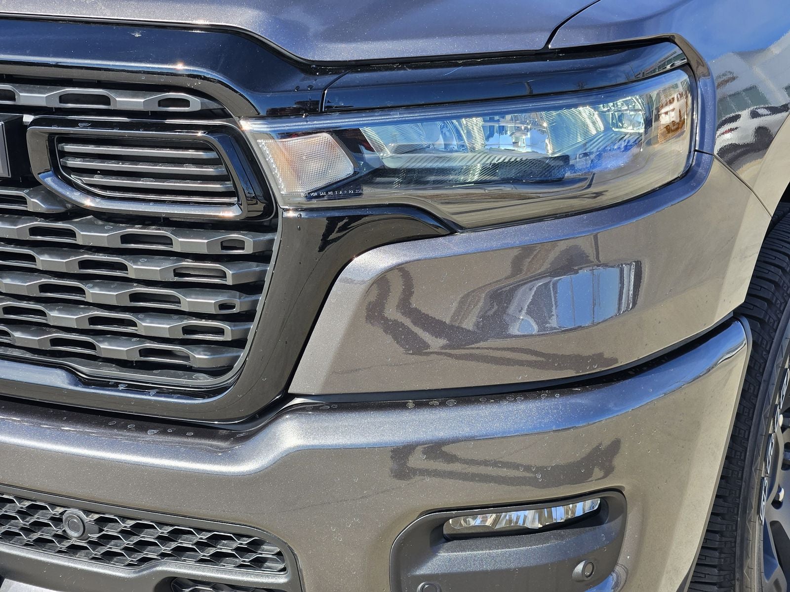 2026 RAM Ram 1500 Express Crew Cab 4x4 5'7' Box