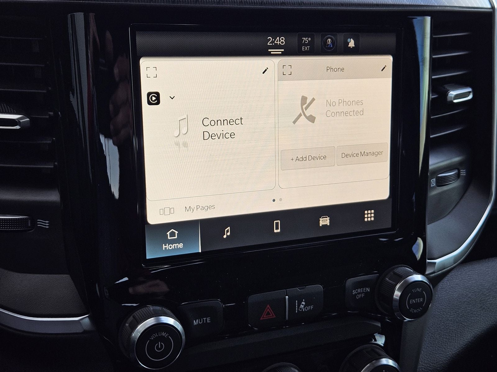 2026 RAM Ram 1500 Express Crew Cab 4x4 5'7' Box