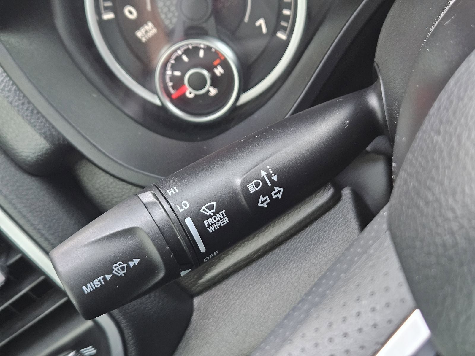 2026 RAM Ram 1500 Express Crew Cab 4x4 5'7' Box