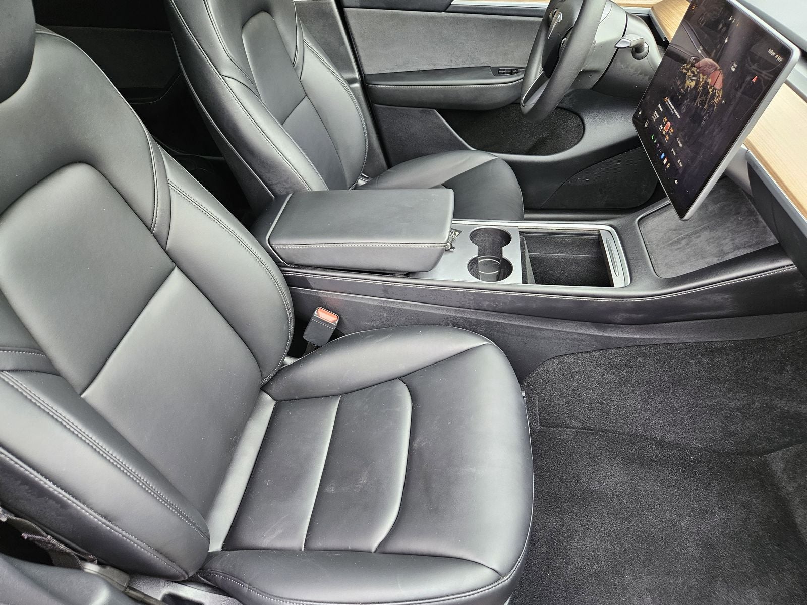 2025 Tesla Model Y Long Range Dual Motor Rear-Wheel Drive