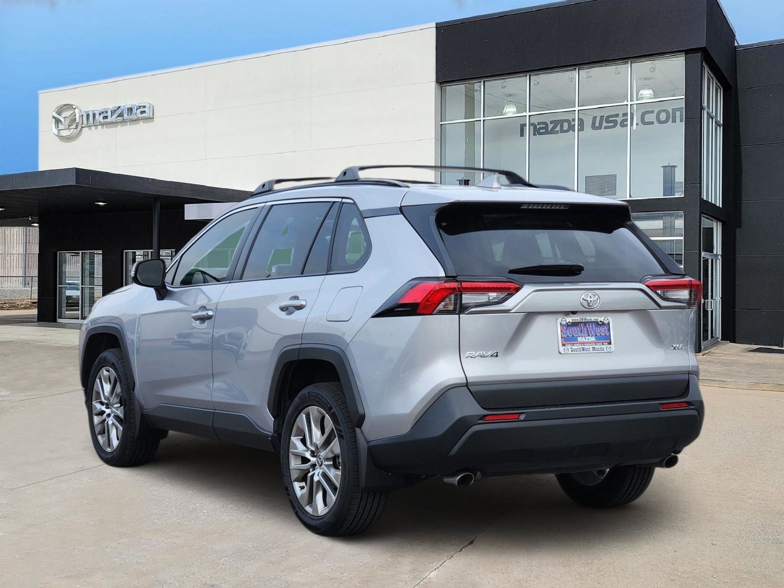 2023 Toyota RAV4 XLE Premium