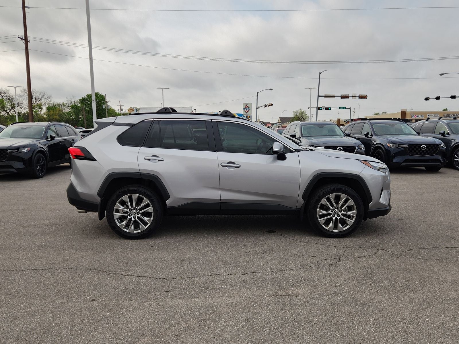 2023 Toyota RAV4 XLE Premium