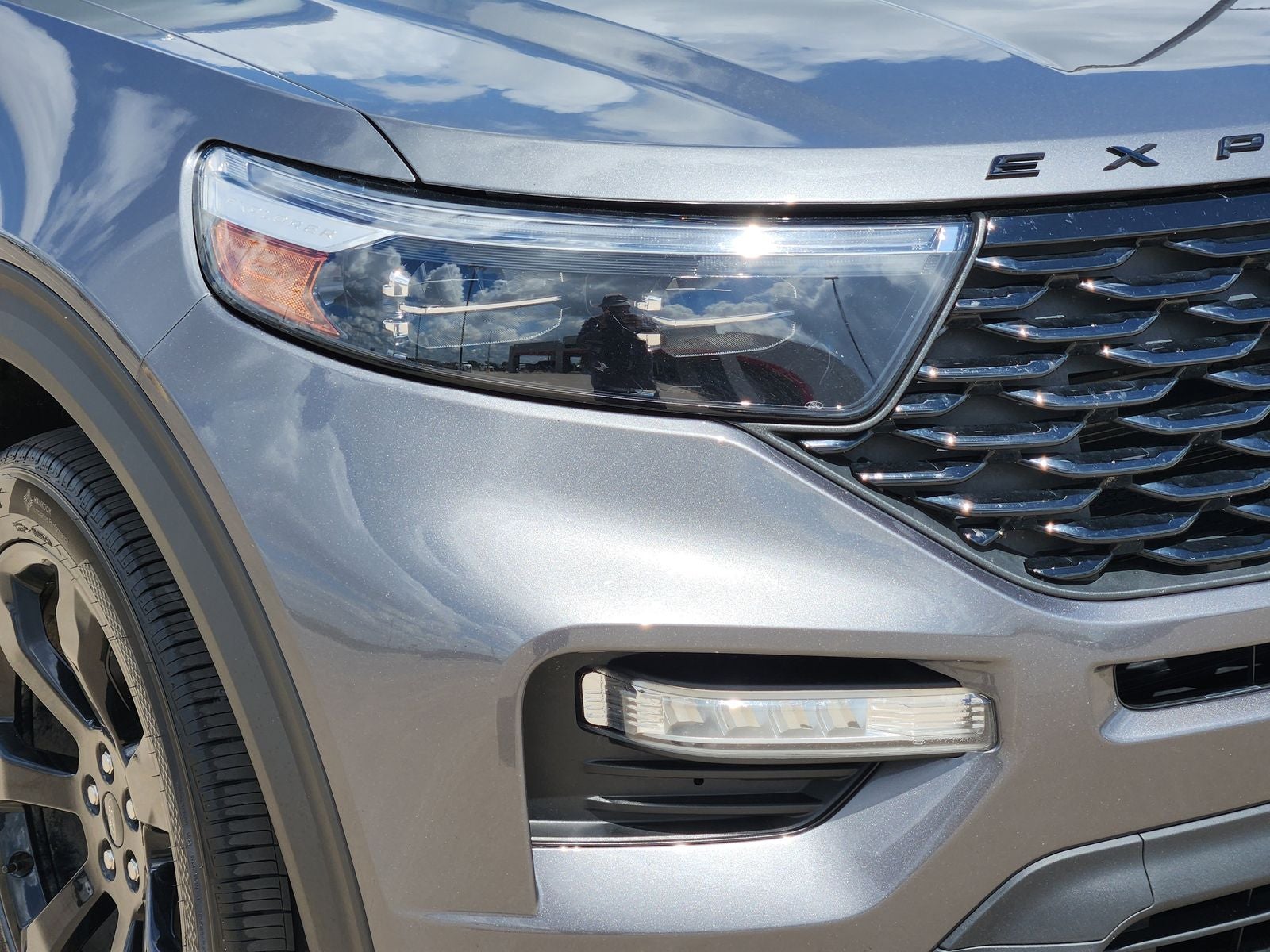 2023 Ford Explorer ST-Line