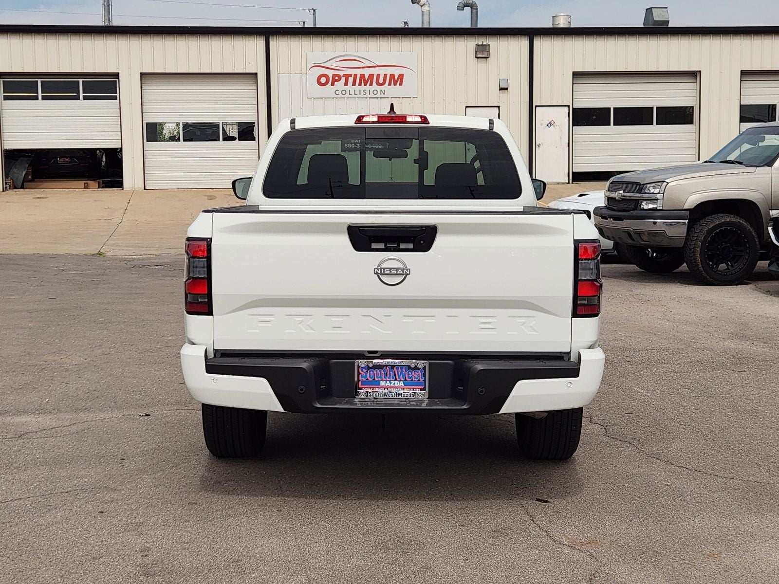 2025 Nissan Frontier SV