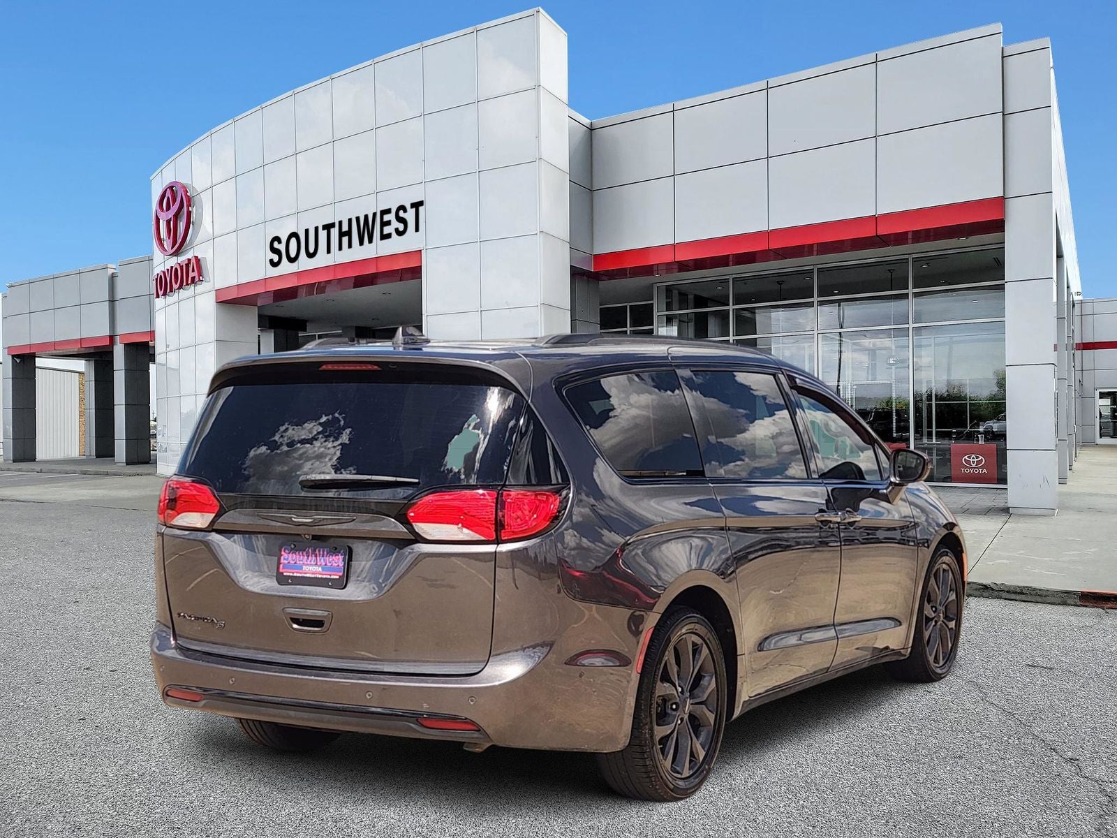 2018 Chrysler Pacifica Touring L Plus