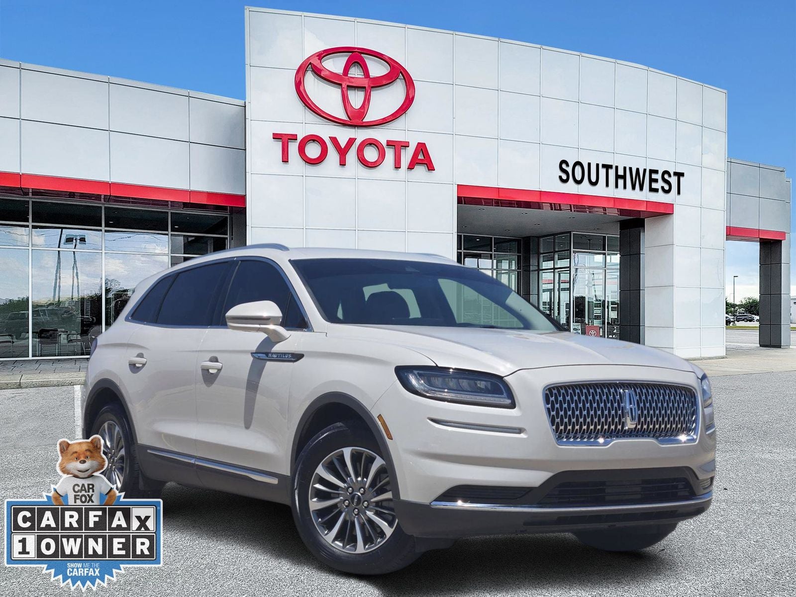 2022 Lincoln Nautilus Standard