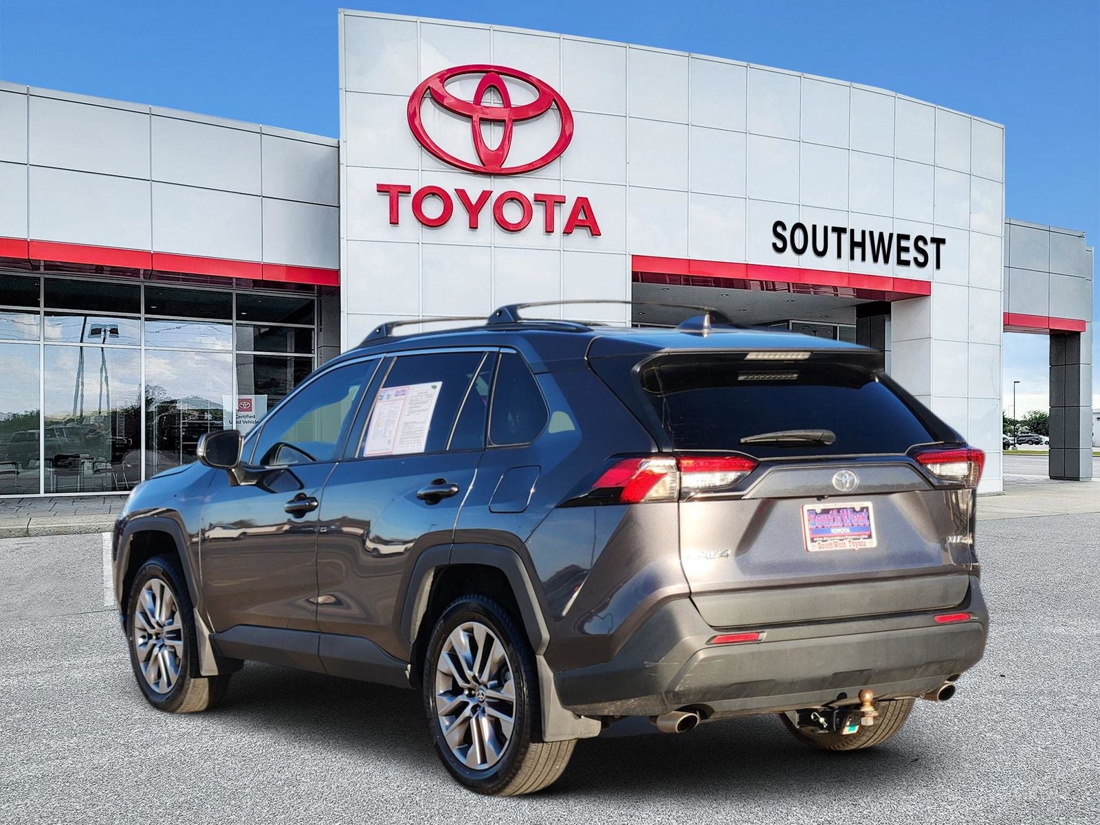 2023 Toyota RAV4 XLE Premium