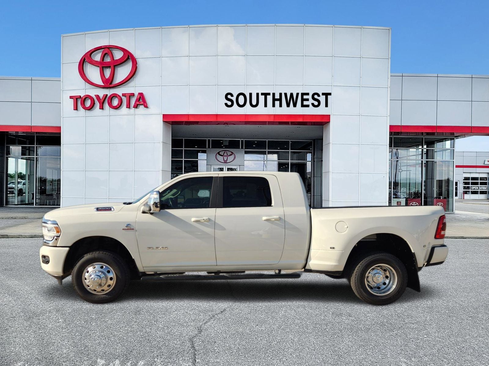 2024 RAM 3500 Laramie