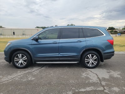 2017 Honda Pilot EX-L w/Rear Entertainment System