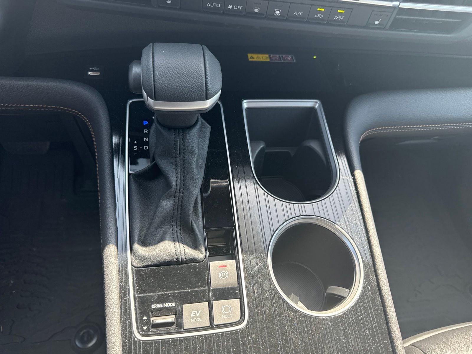 2025 Toyota Sienna Woodland Edition 7 Passenger