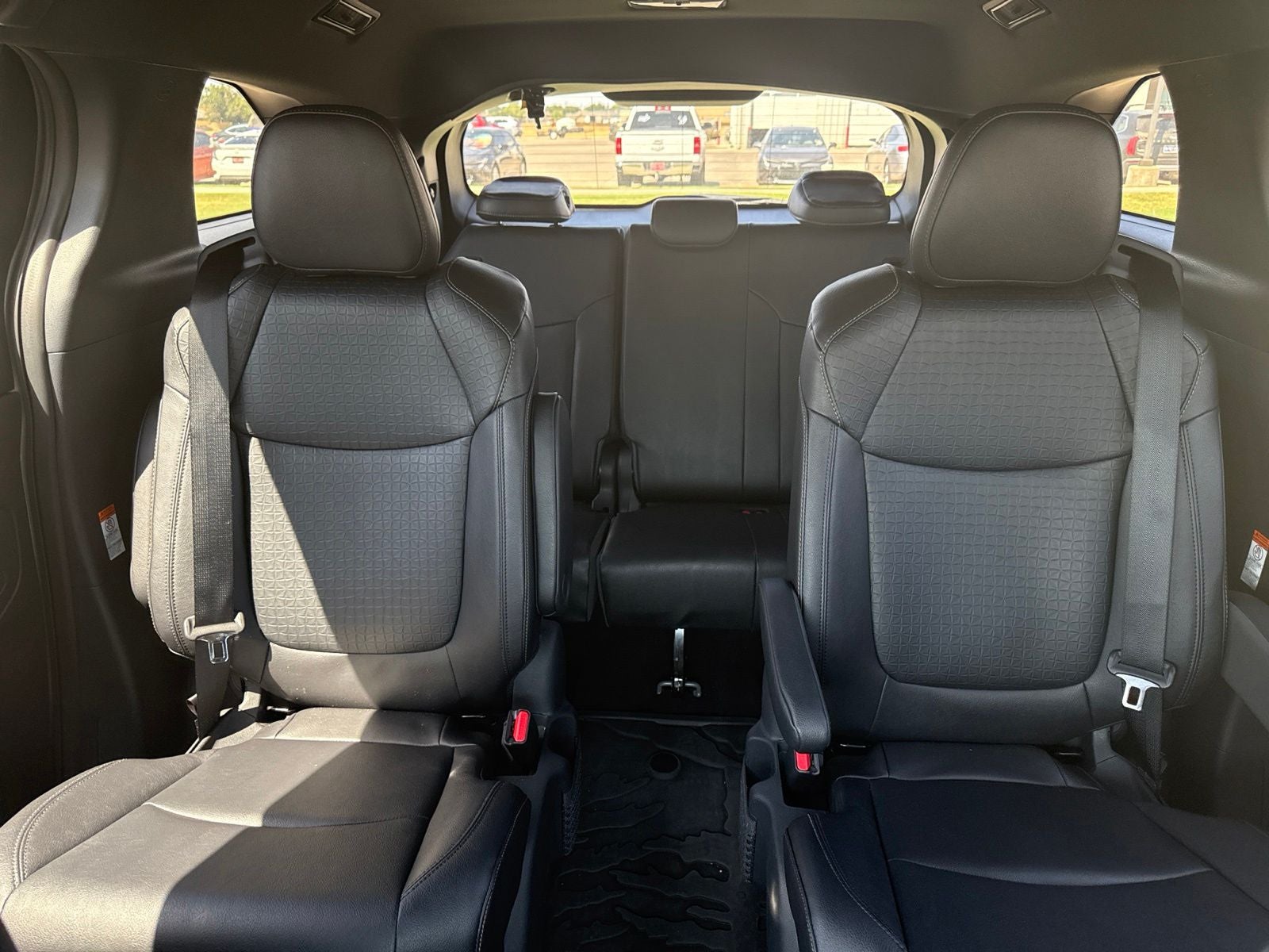 2025 Toyota Sienna Woodland Edition 7 Passenger