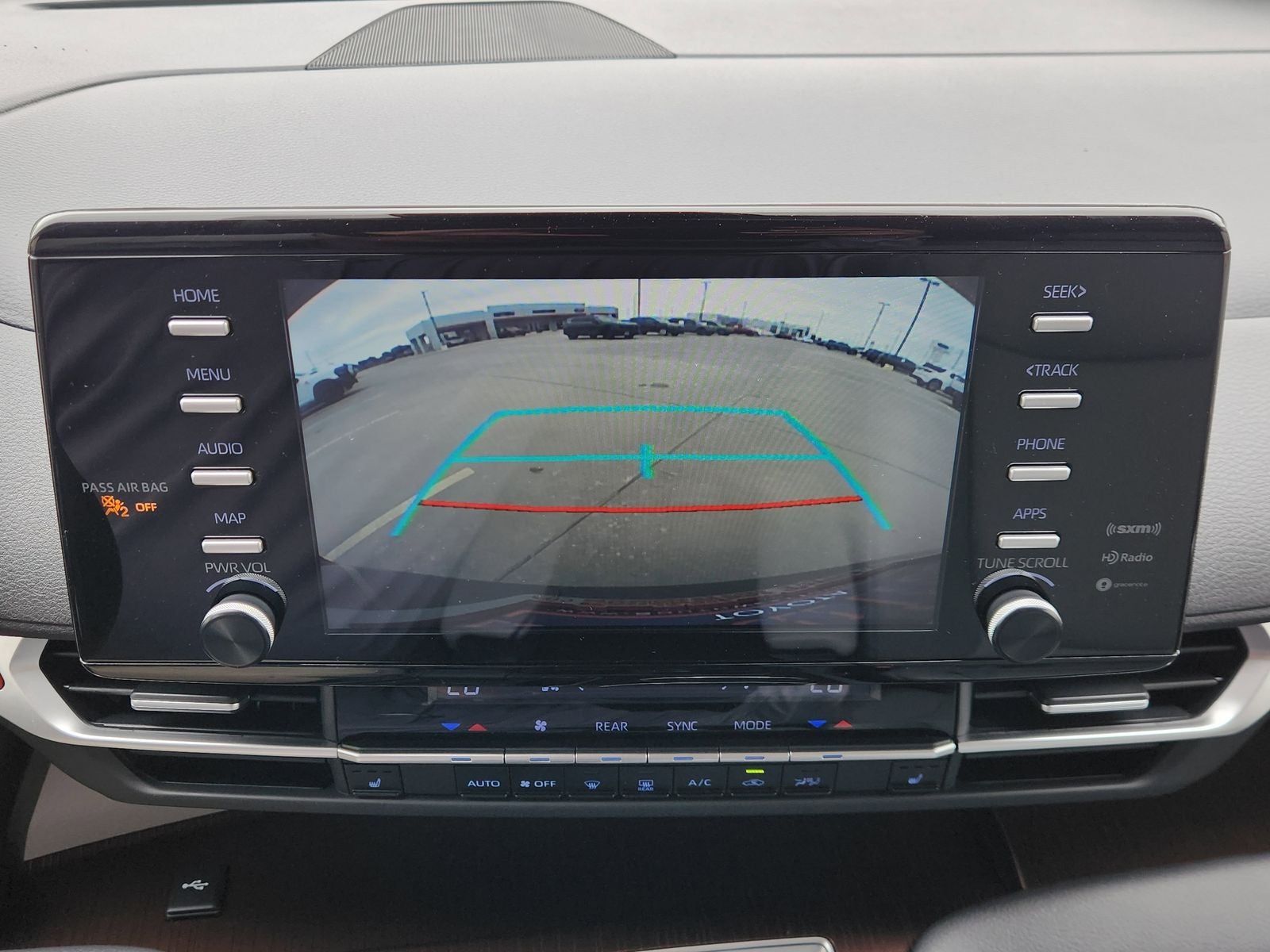 2023 Toyota Sienna XLE 8 Passenger