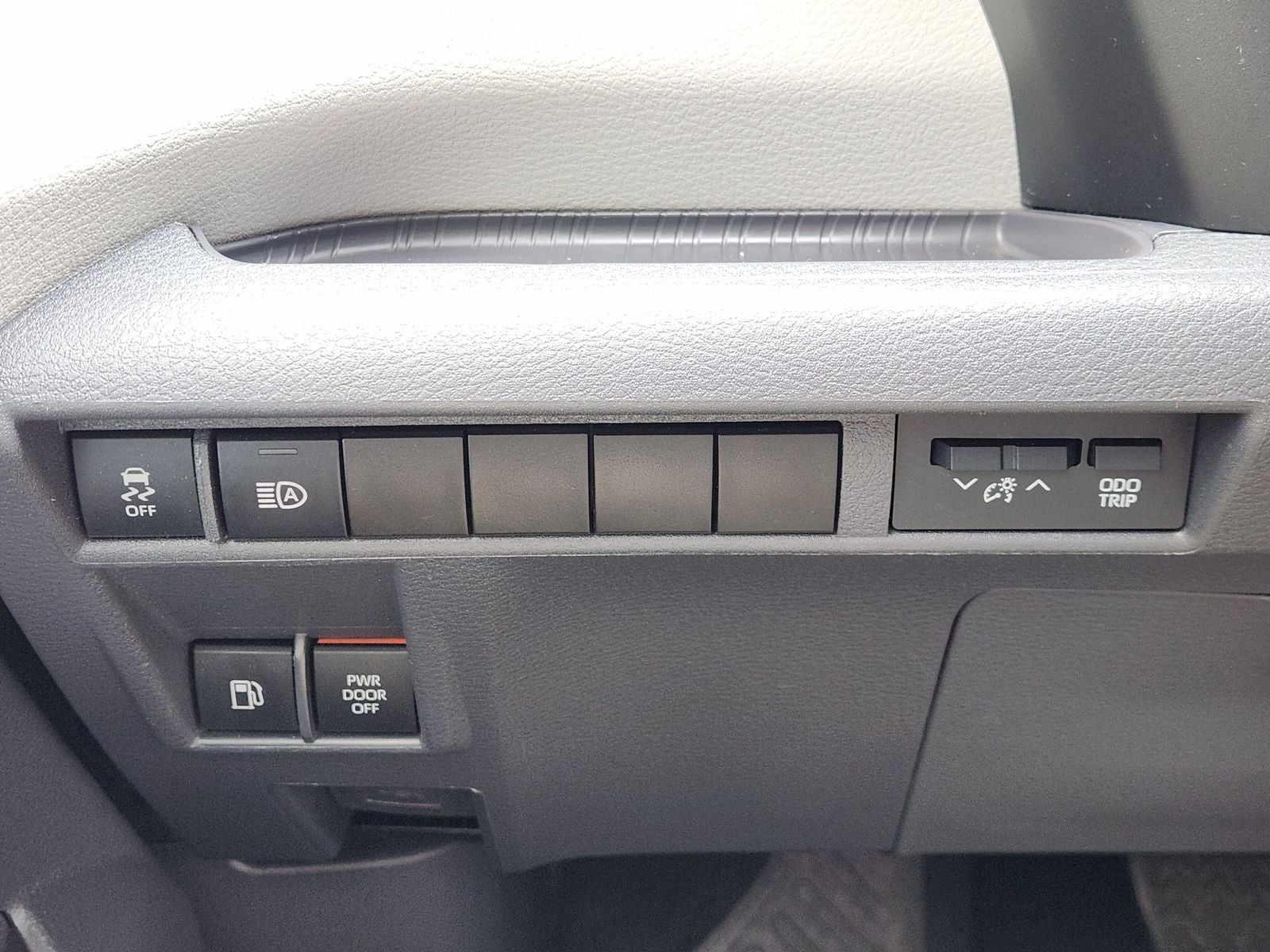 2023 Toyota Sienna XLE 8 Passenger
