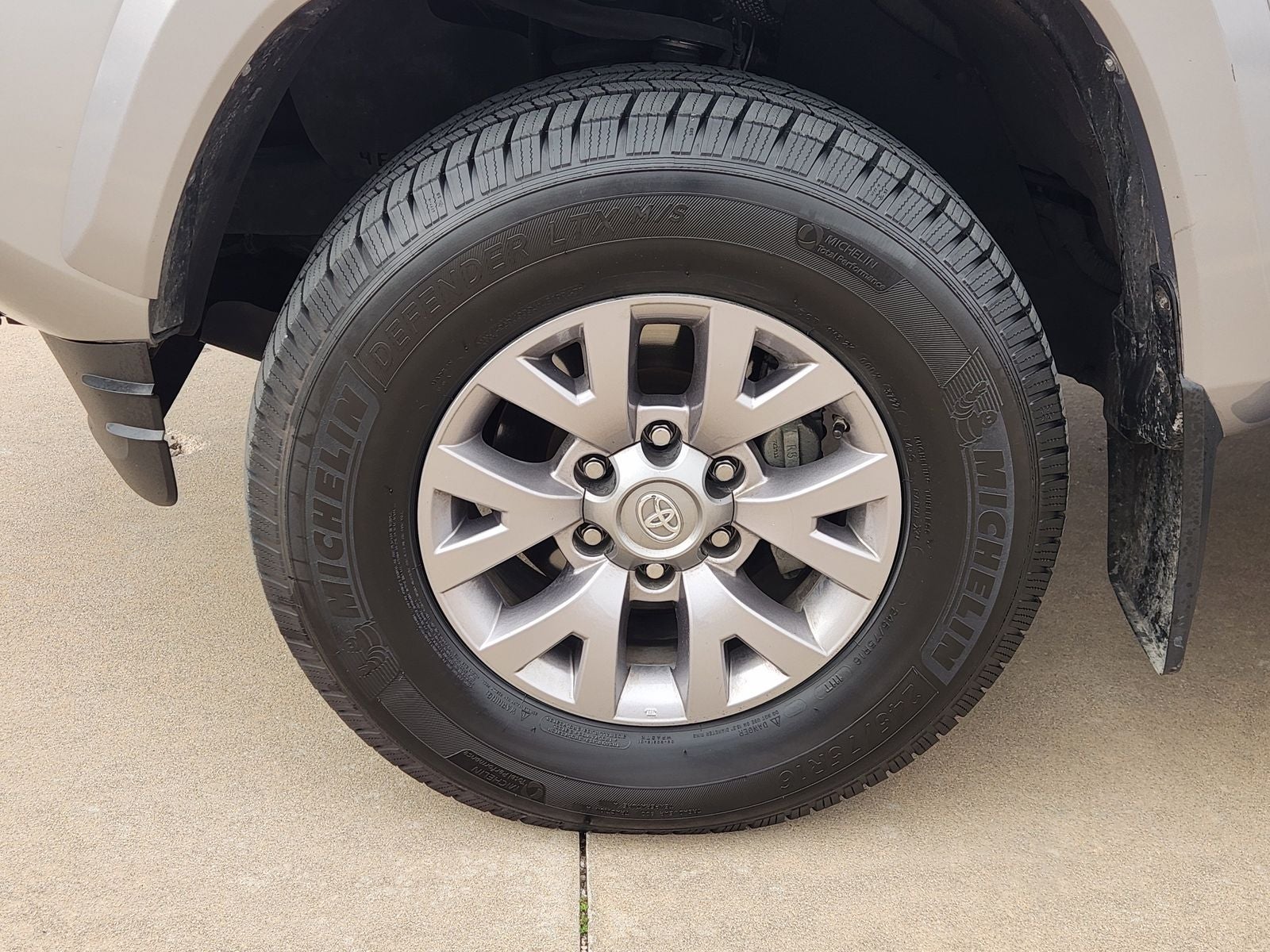 2018 Toyota Tacoma SR5 V6