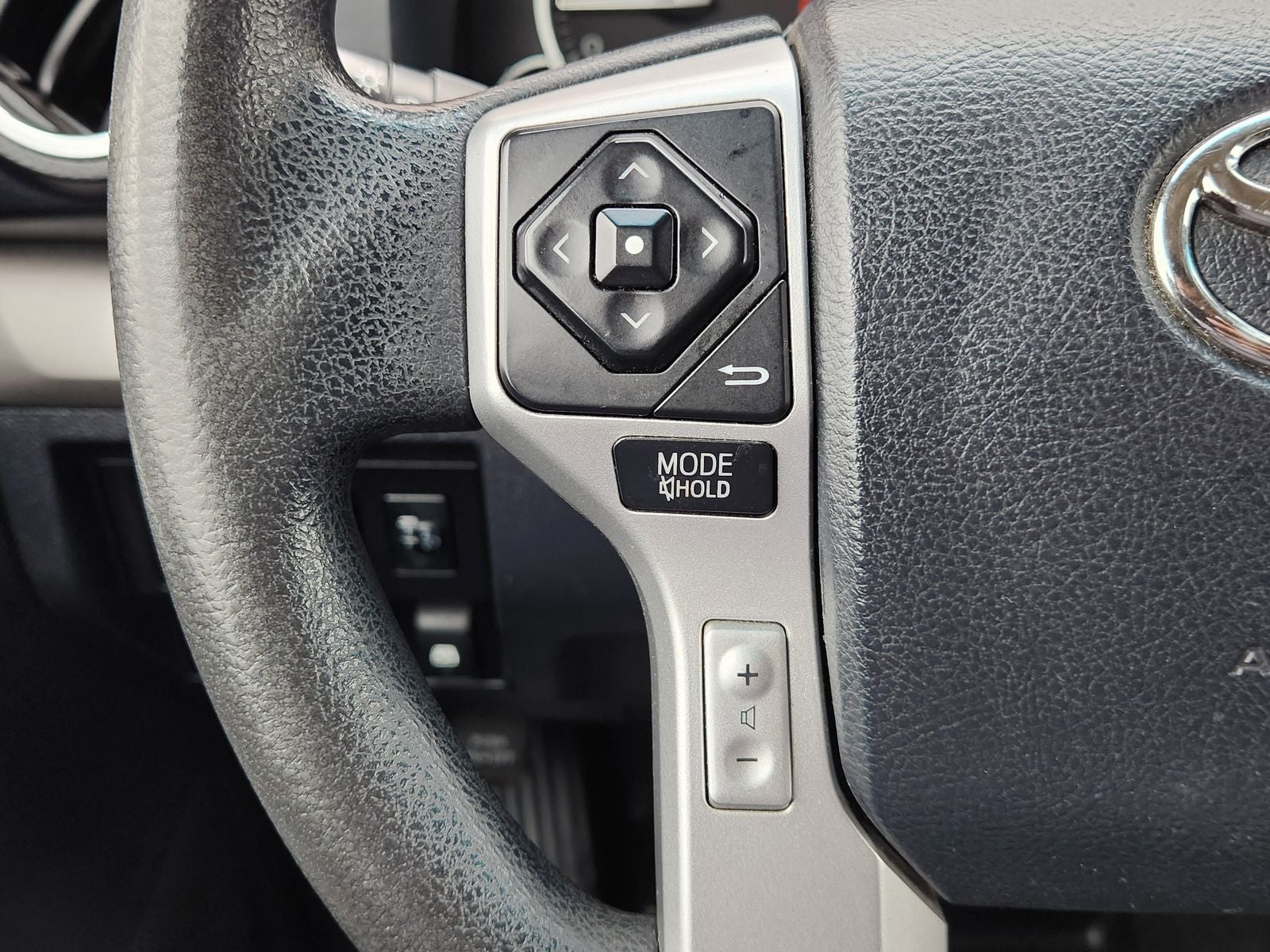 2017 Toyota Tundra SR5