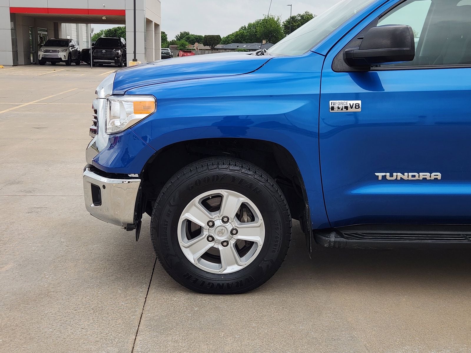 2017 Toyota Tundra SR5