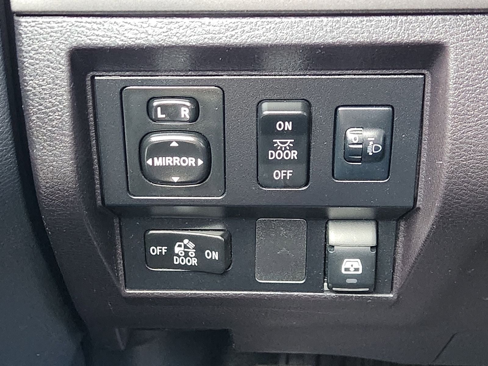 2016 Toyota Tundra SR5 4.6L V8