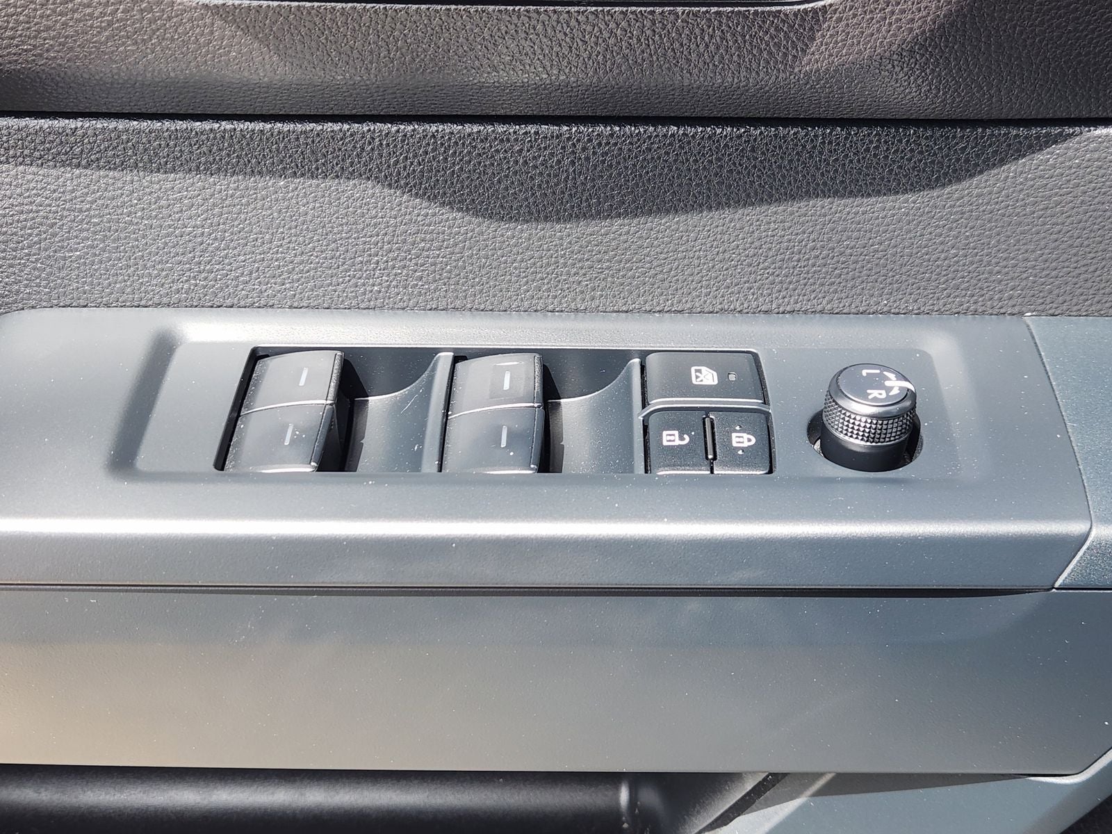 2025 Toyota Tundra SR