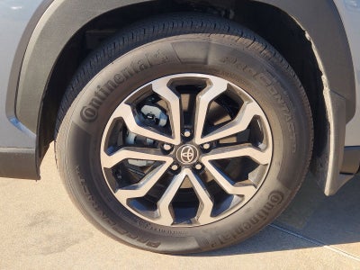 2025 Toyota Corolla Cross Hybrid SE