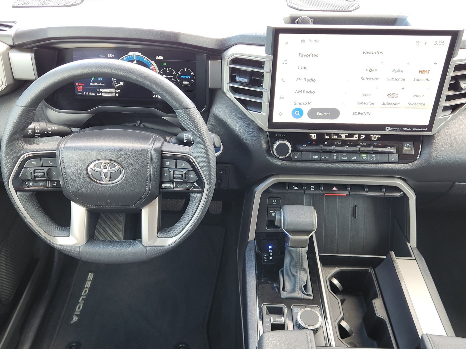 2024 Toyota Sequoia SR5