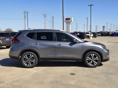 2020 Nissan Rogue SV