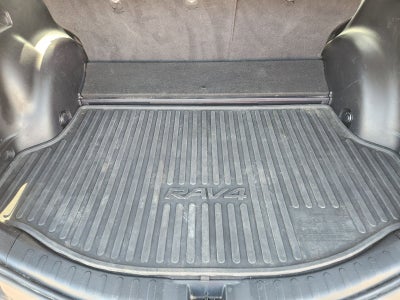 2018 Toyota RAV4 Hybrid XLE