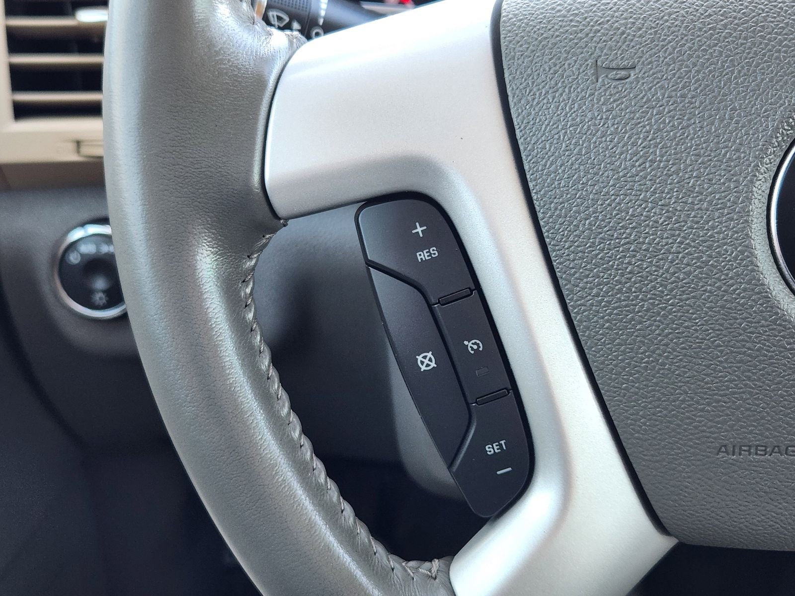 2012 Chevrolet Traverse 2LT 2LT