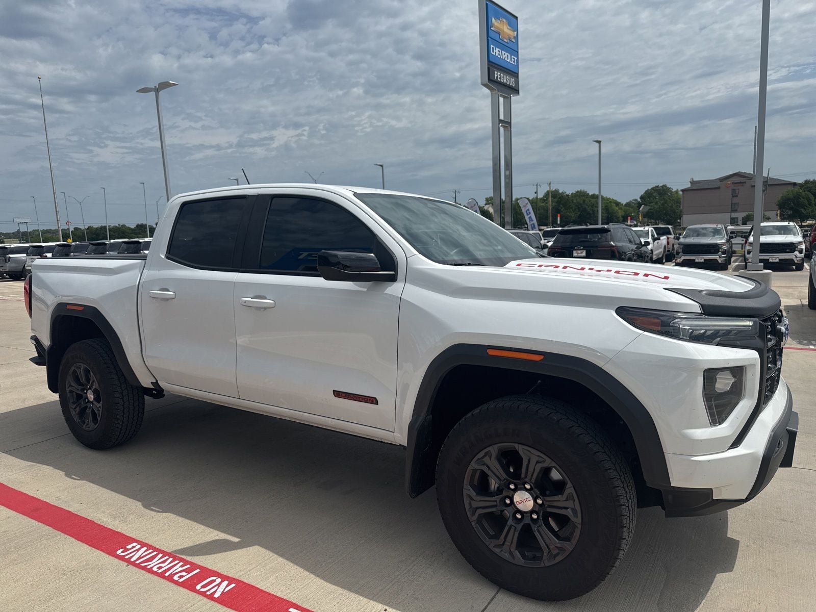 2024 GMC Canyon Elevation