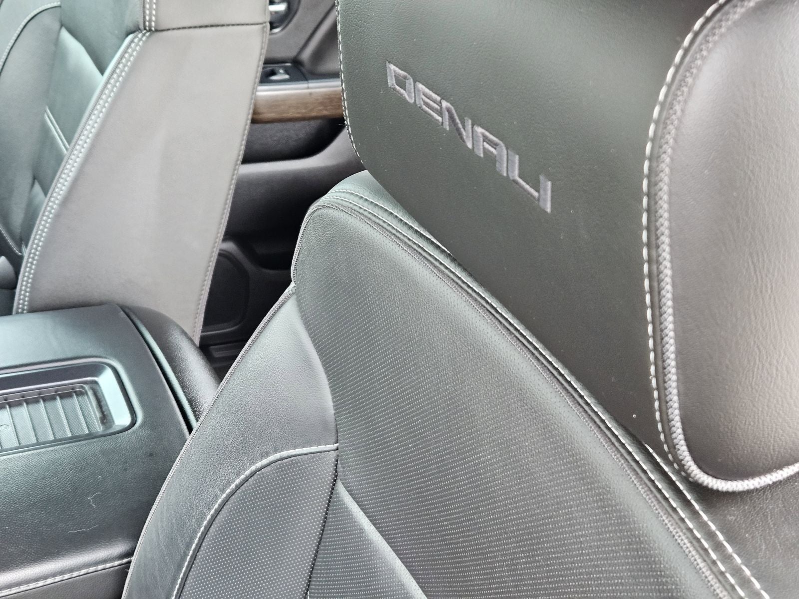 2018 GMC Sierra 3500HD Denali