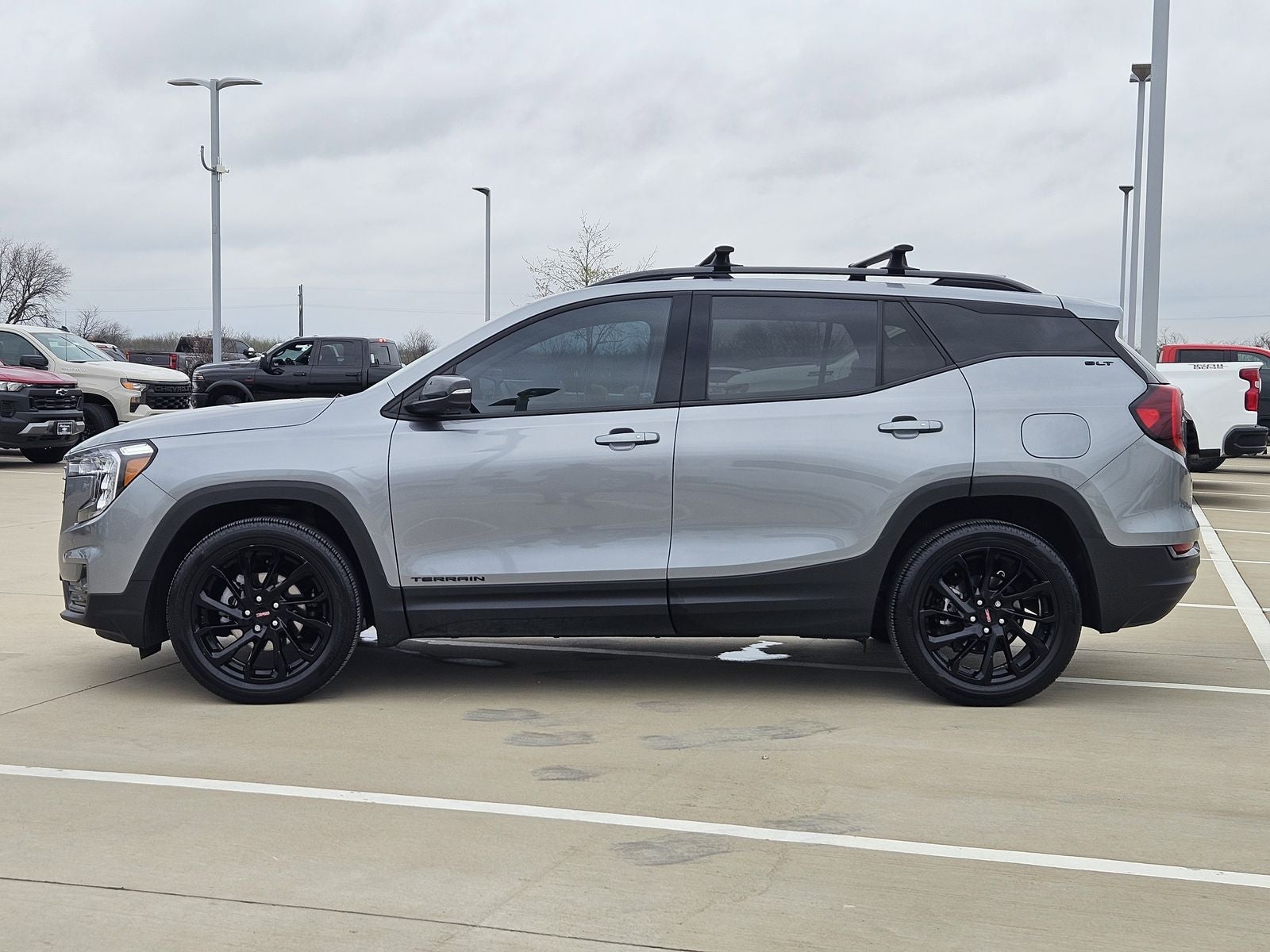 2023 GMC Terrain SLT