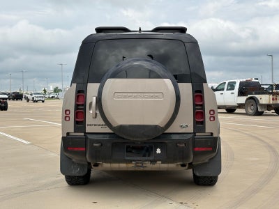 2023 Land Rover Defender 130 X-Dynamic SE