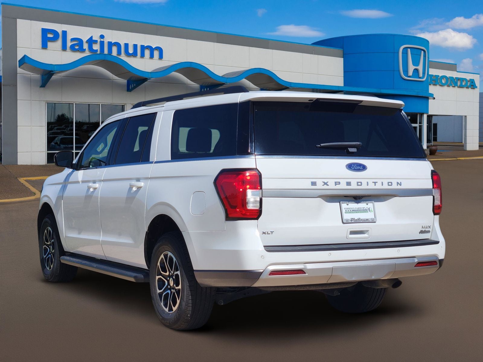 2024 Ford Expedition Max XLT