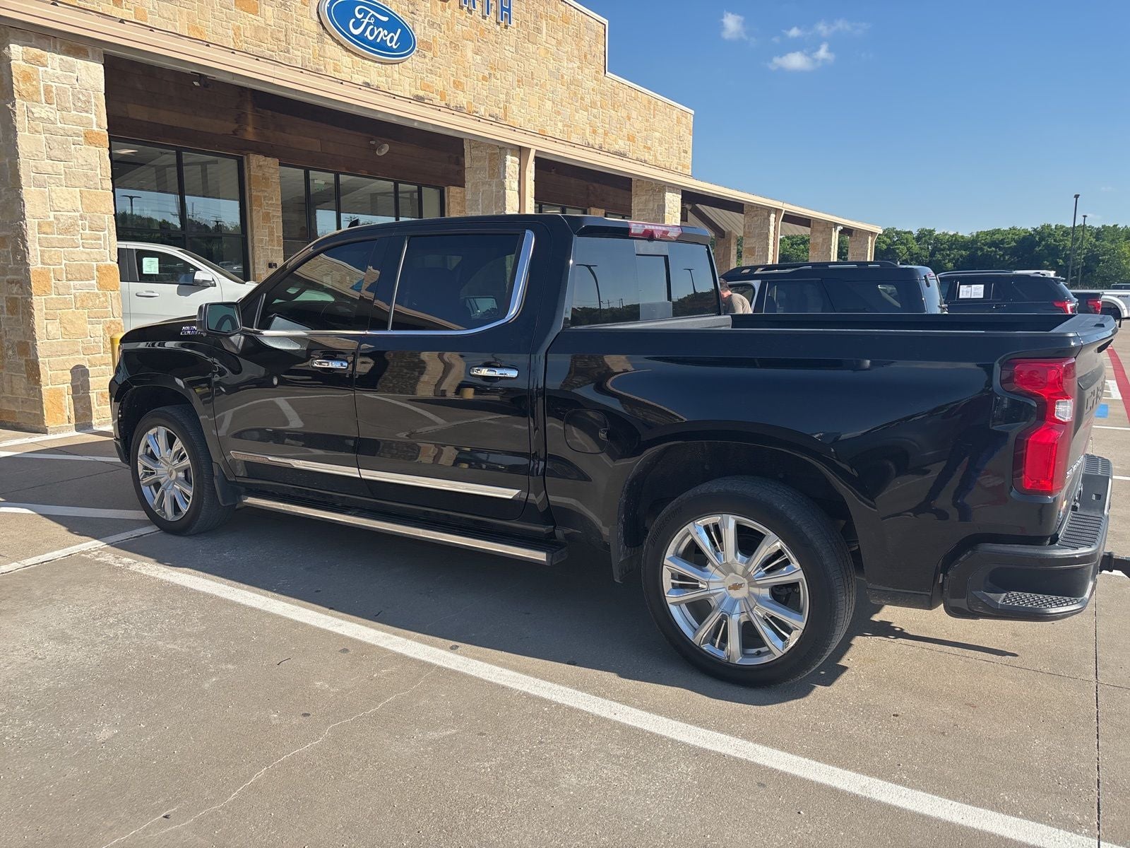 2022 Chevrolet Silverado 1500 High Country