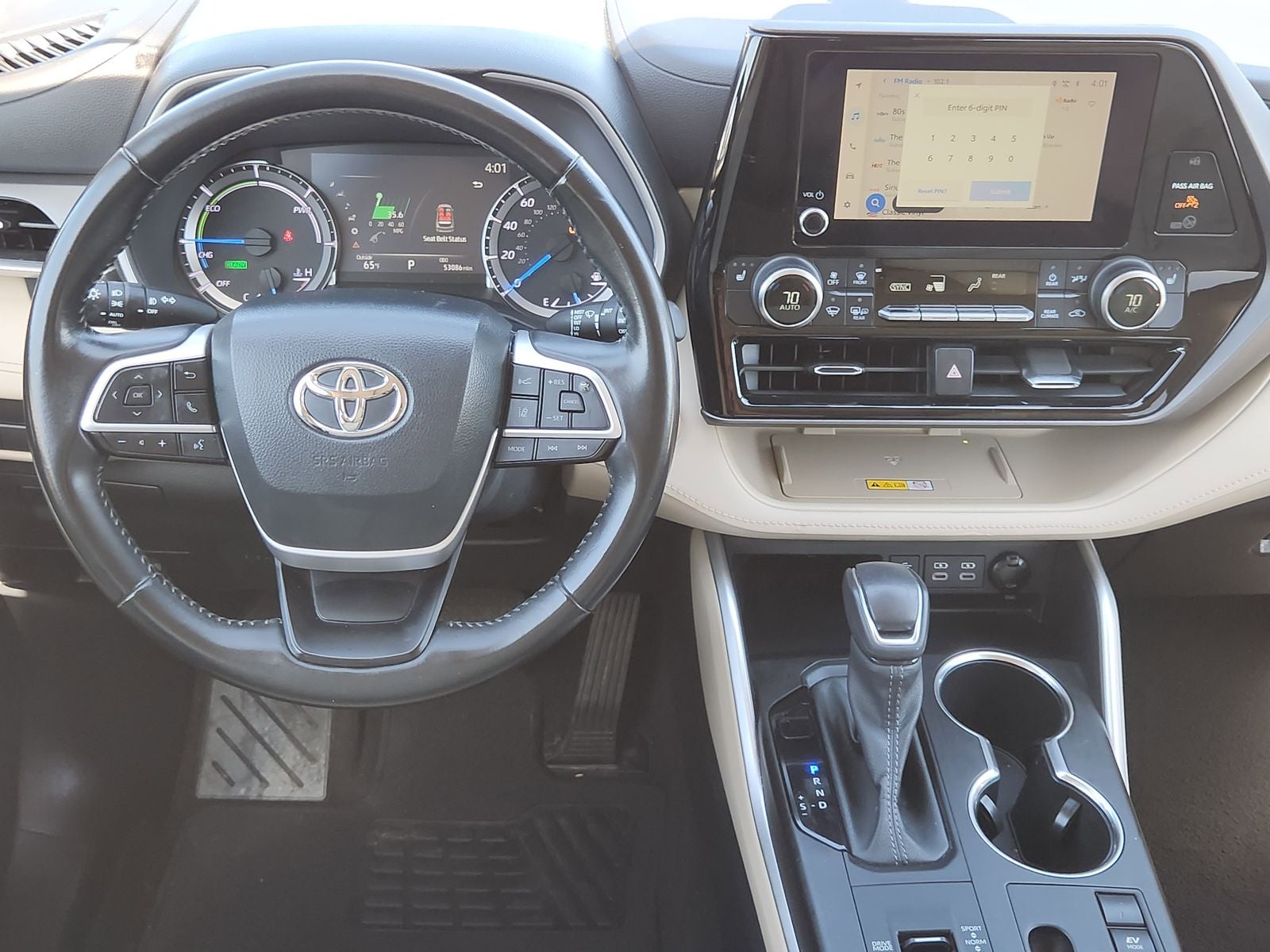 2023 Toyota Highlander Hybrid XLE