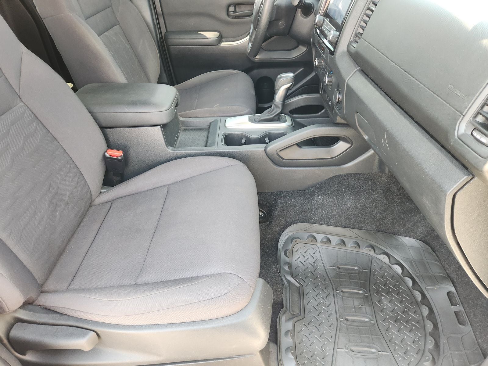 2022 Nissan Frontier S