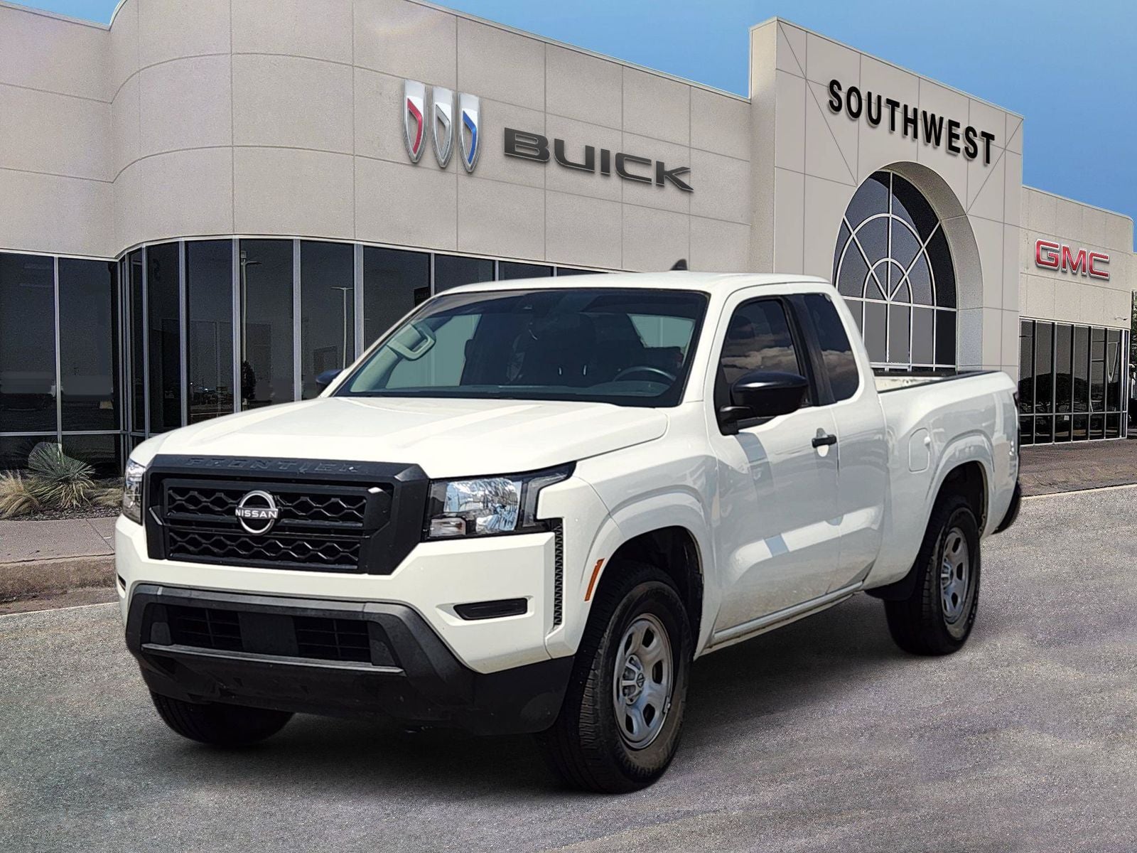 2022 Nissan Frontier S