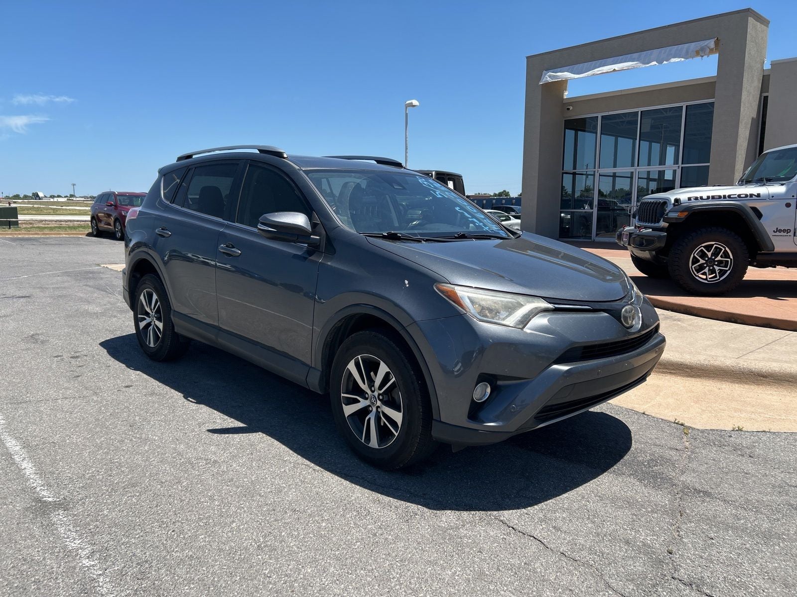 2017 Toyota RAV4 XLE